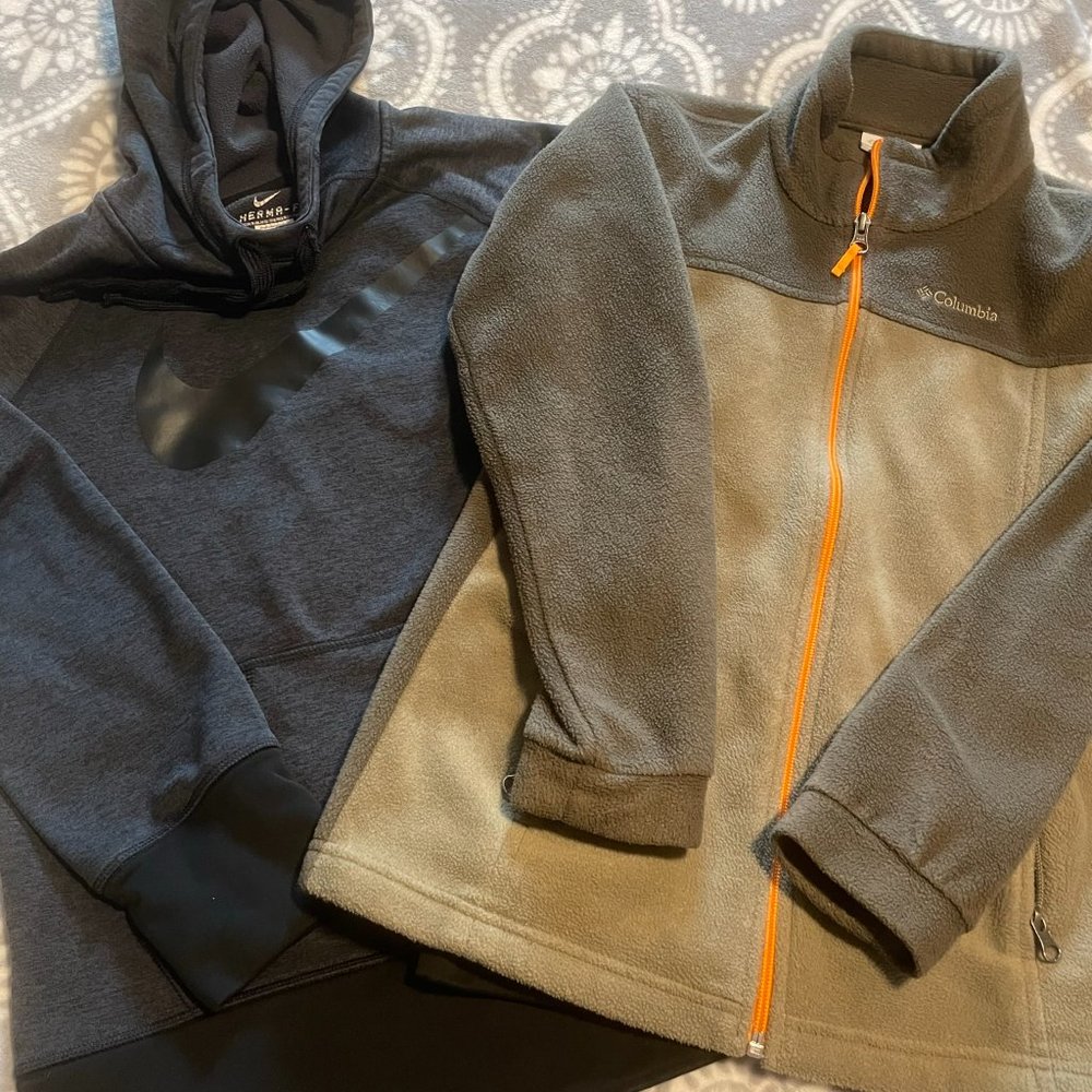 Boys Medium bundle- Nike black sweatshirt and Columbia brown fleece - Picture 2 of 11